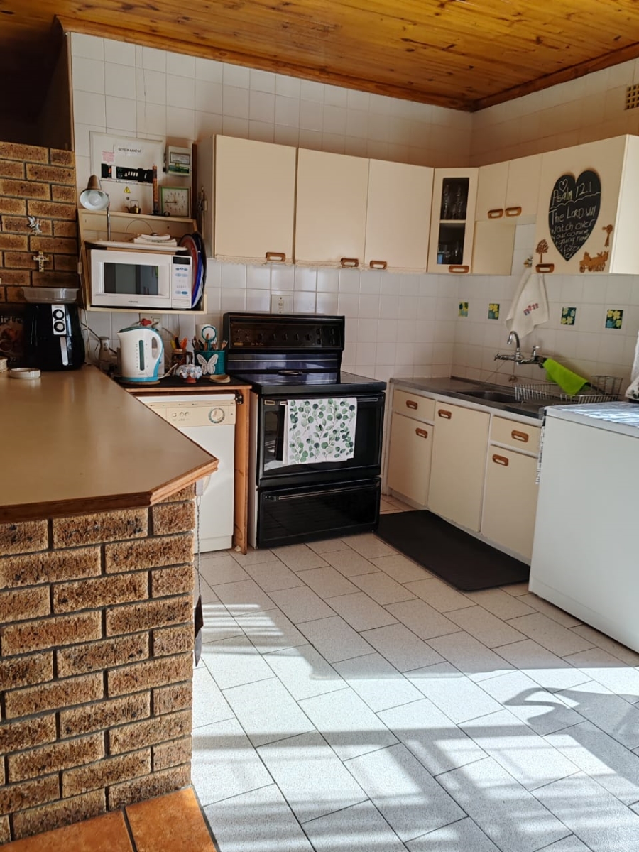 3 Bedroom Property for Sale in Kleinmond Western Cape